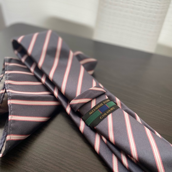 Alexander Julian Colours Tie w/ handkerchief - Picture 3 of 3